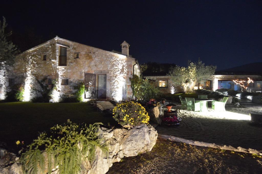 Luxury villa Colle dell'Asinello ,proprietari , Price all inclusive Pool Heating 30 C&area SPA h 24, near ORVIETO Guardea Esterno foto