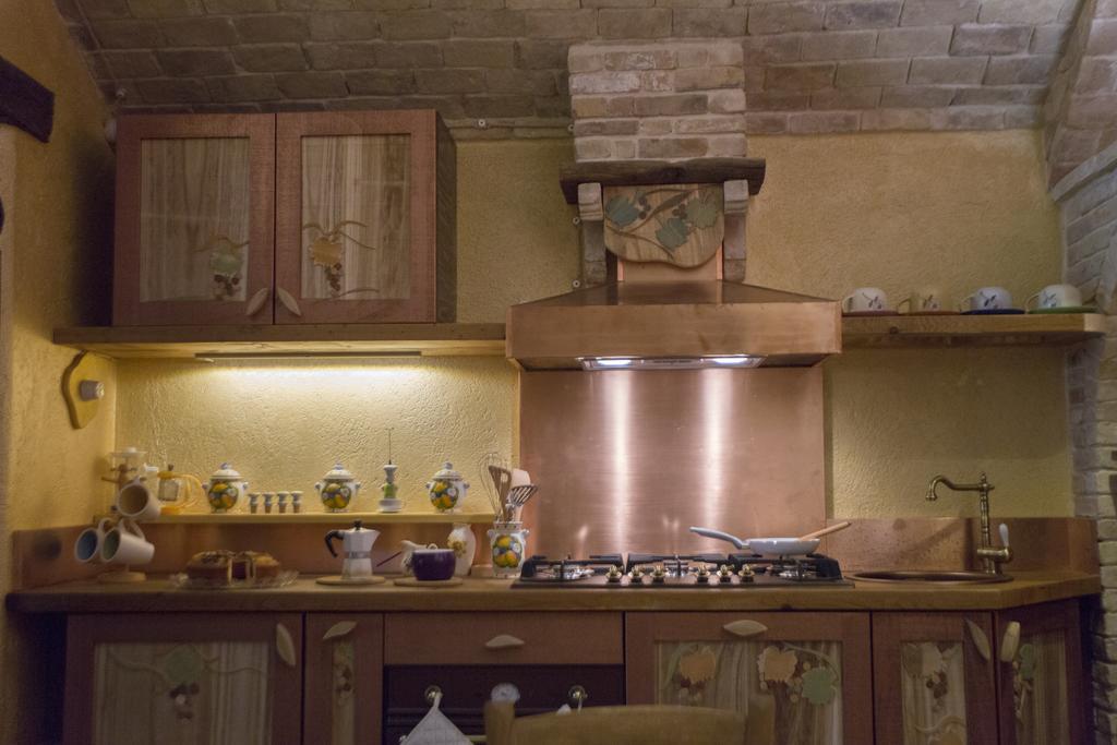 Luxury villa Colle dell'Asinello ,proprietari , Price all inclusive Pool Heating 30 C&area SPA h 24, near ORVIETO Guardea Camera foto