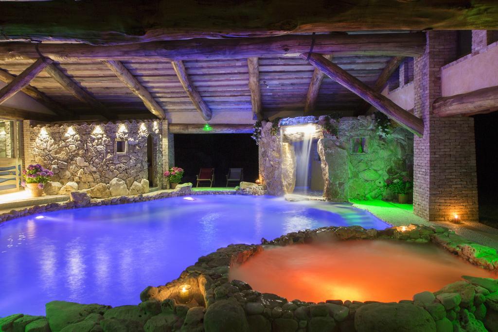 Luxury villa Colle dell'Asinello ,proprietari , Price all inclusive Pool Heating 30 C&area SPA h 24, near ORVIETO Guardea Esterno foto