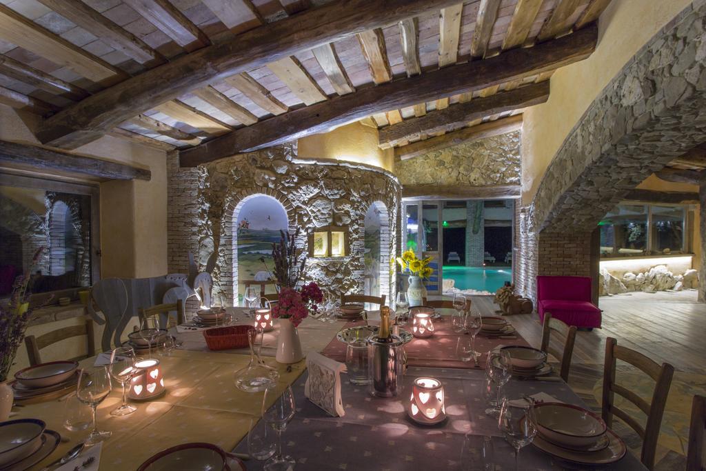 Luxury villa Colle dell'Asinello ,proprietari , Price all inclusive Pool Heating 30 C&area SPA h 24, near ORVIETO Guardea Camera foto