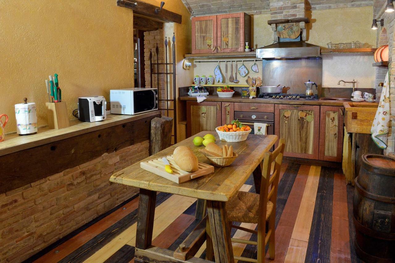 Luxury villa Colle dell'Asinello ,proprietari , Price all inclusive Pool Heating 30 C&area SPA h 24, near ORVIETO Guardea Esterno foto
